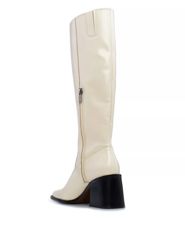 I love these @Vince Camuto wide calf boots #widecalfboots #widecalfkn, Boots